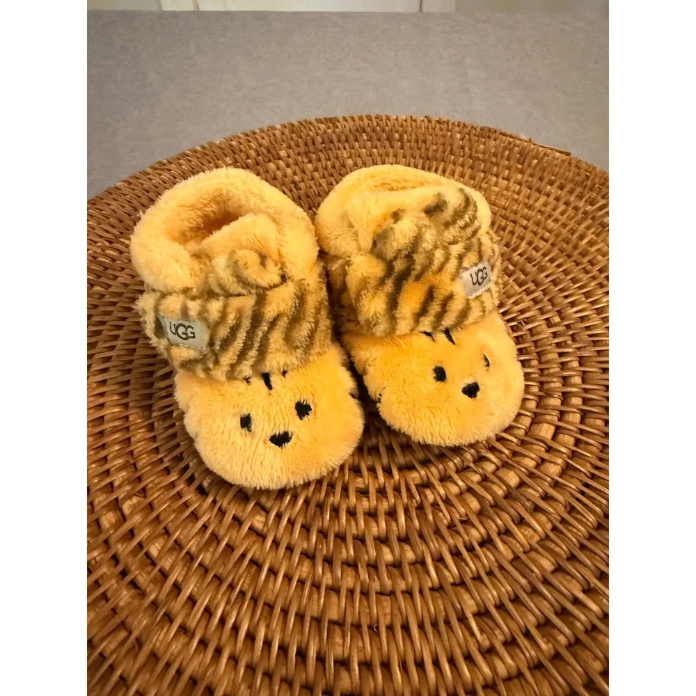 UGG Bixbee Tiger Stuffie Infant Booties Orange Yellow S/N 1121045I Size 2/3